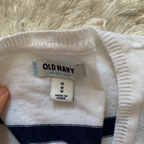 Cropped Sweater - Picture 2 of 2